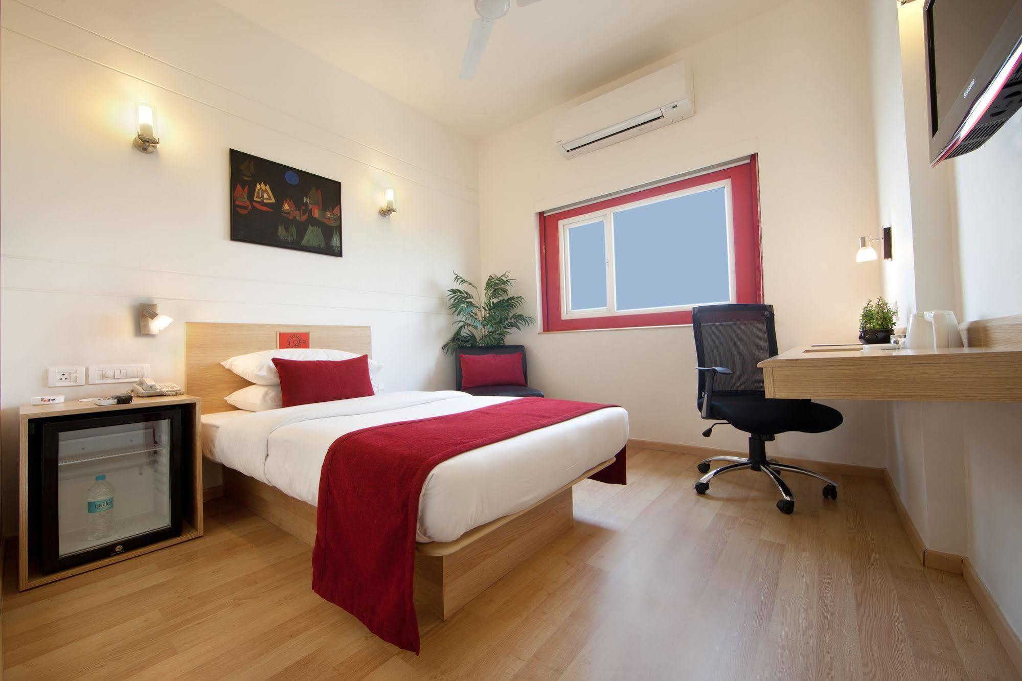 Red Fox By Lemon Tree Hotels, East Delhi Bilik gambar